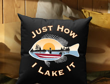 画像をギャラリービューアに読み込む, “Just How I Lake It” Square Pillow
